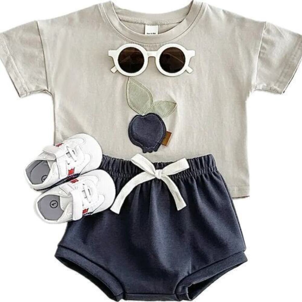 New kid’s two piece outfit 12-18 months